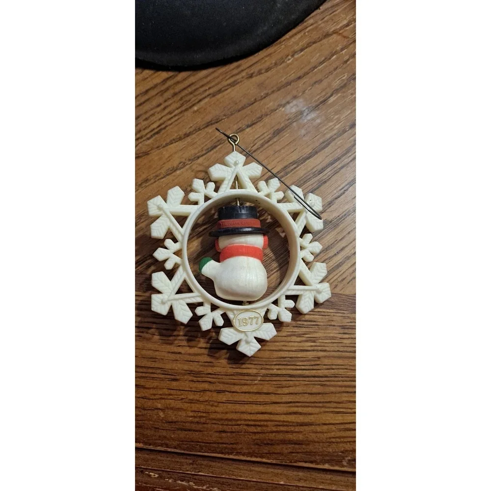 Hallmark Keepsake 1977‎ Twirl About Snowman Snowflake Vintage